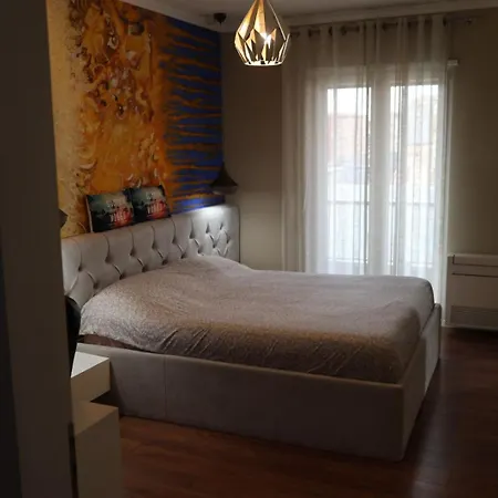 Roshi Appartement Tirana