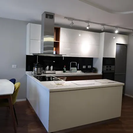 Roshi Appartement Tirana
